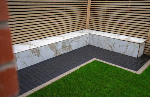 Luxury 6 Bed near city centre with Cinema Room & games room plus 5 bathrooms - Foto 48