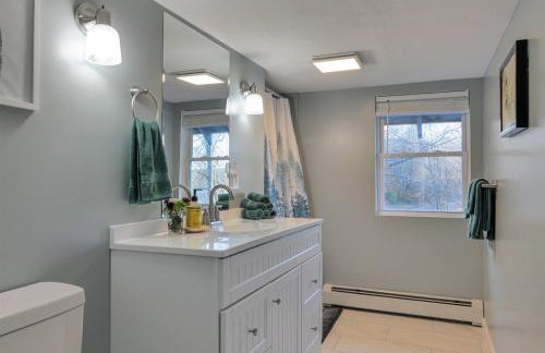 Lake Front-Maine Themed-Soaking Tub-Fire Pit-Kayak - Foto 43