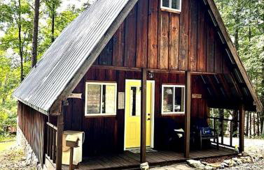 Gorgeous Secluded Cabin with Hiking Trails Near in Frenchburg, Kentucky - Foto 1