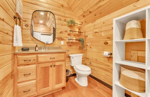 Pop & Granny's cabin with a fire pit hot tub & indoor pool - Foto 35