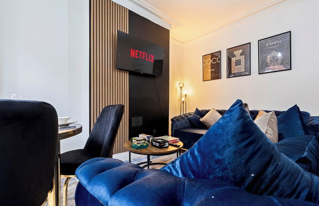 Elegant Stay Sleep 8 Parking - Photo 8