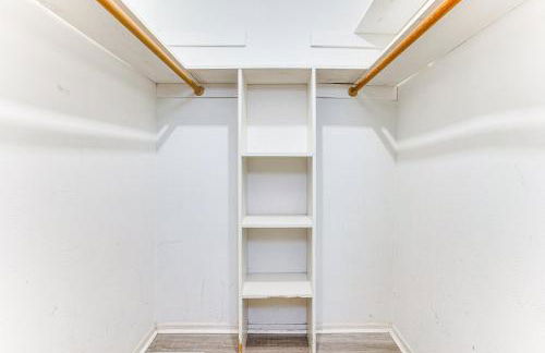 1 Bedroom whole apartment 9 Mi to Dtwn Dallas BBQ By the Pool - Foto 2