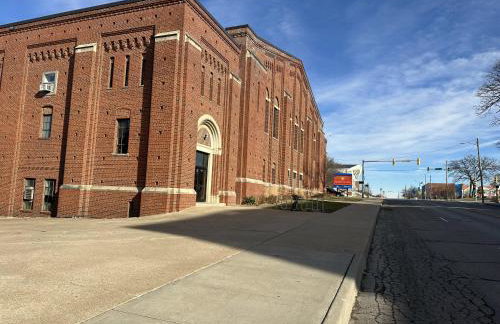 Modern Ranch near Knapp Center, Downtown - Foto 39