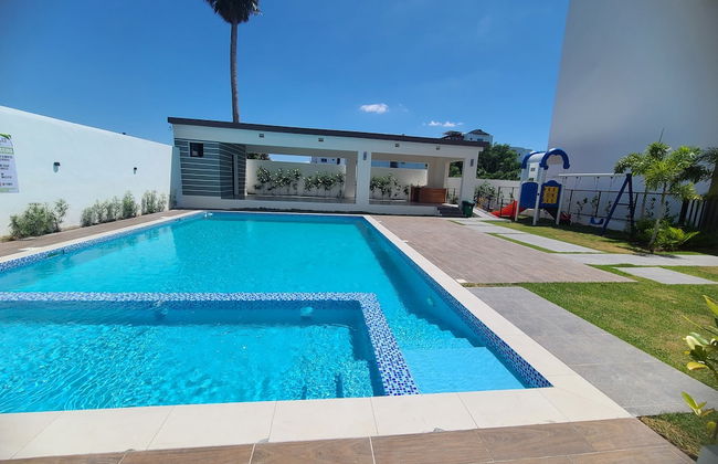 Bello con piscina - Foto 13