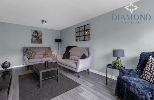 Brand New 4 Bedroom House - Sleeps 4 Fully Equipped, Free Parking, WiFi, Perfect for CONTRACTORS by Diamond Short Lets - Photo 16