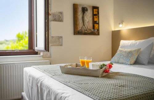 The Olive Mill House - Luxe Villa, Classic Charm - Foto 60