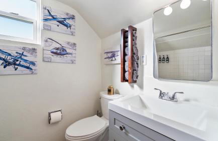 Midtown Flight Deck: 2BR Gem - Foto 8