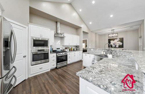 Fireside Oasis Retreat - An Irvie Home - Foto 4