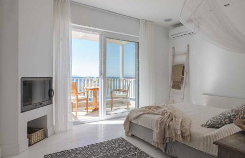 Villa Madouri 5 bed seafront villa with private pool - Foto 7