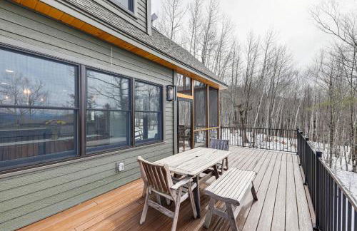 Mountain-View Home in Stoneham with Hot Yoga Studio! - Foto 13