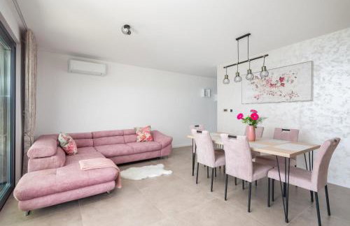 Luxury Apartment Sea - Photo 14