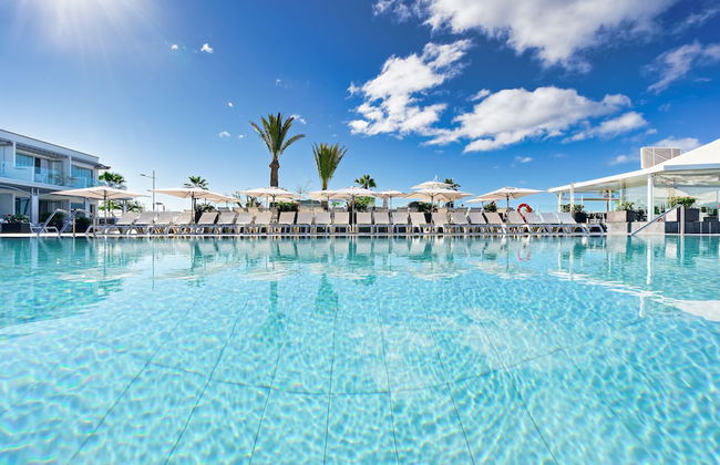 Ura Lara - Adults Only - Photo 15