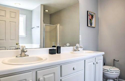 Welcoming Abode with Yard about 1 Mi to Dtwn Apex! - Foto 14