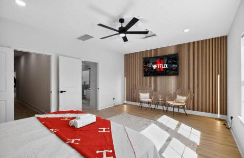 Luxury Home: Mins to NRG, Hobby Airport & Midtown - Foto 17