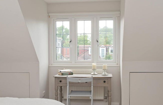 Spacious 7 Bedroom Family Home Barnes - Foto 17