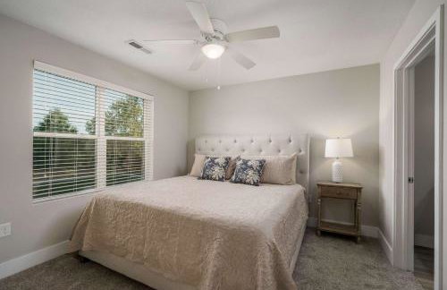 5th Quarter at Watercress- 0 9 Miles to UA- 2 BR 2 BA- Riverfront - Foto 5