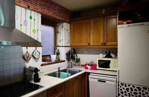 Casa de piedra y madera vistas a montañas y prados - Foto 19