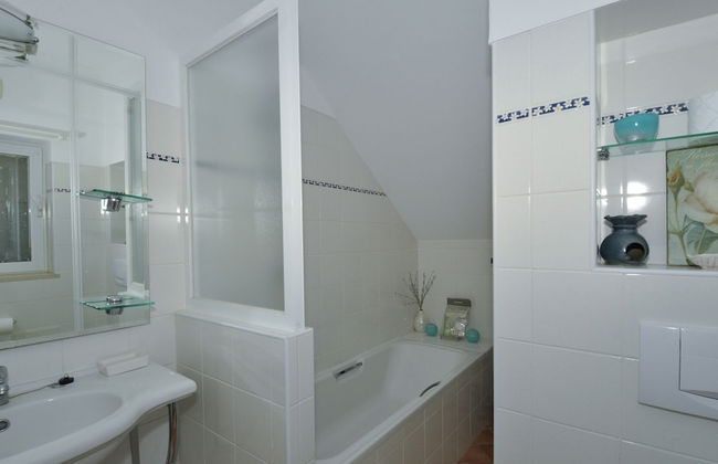 Semi-detached Villa With 1 Bedroom Located Near Meia Praia Beach - Lagos - Foto 14