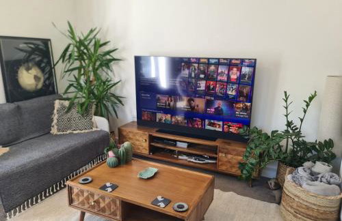 The Snuggery-Hot Tub-Free Parking-Accessible - Foto 1