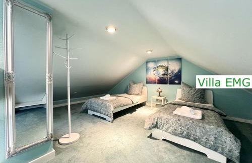 Luxury Ferienhaus Spa Villa Gernsbach mit Pool, Sauna, Garten, Kamin bis 22 Personen - Foto 35