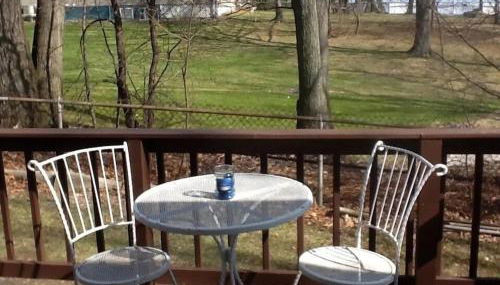 Anthony Beach - Seneca Lakefront Retreat w Covered Dock Lounge Area - Hot Tub & Fire Pit - Pets OK - Foto 5