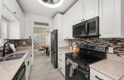 Game Filled Orlando Retreat with Patio and Grill - Foto 8