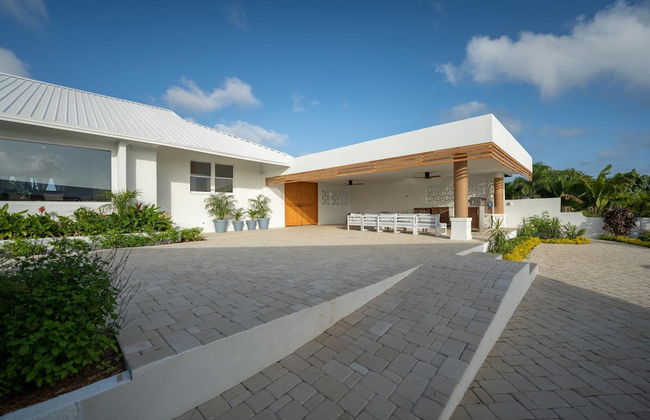 Beachfront Villa w Pool Sleeps 16 Dining Tub - Foto 48