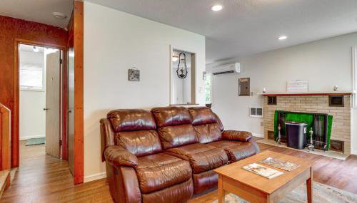 Webster Lake Home with Patio about 3 Mi to Town! - Foto 5