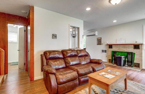 Webster Lake Home with Patio about 3 Mi to Town! - Foto 5