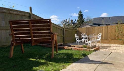 Ground Floor Garden Cottage, near Stonehenge - Foto 2