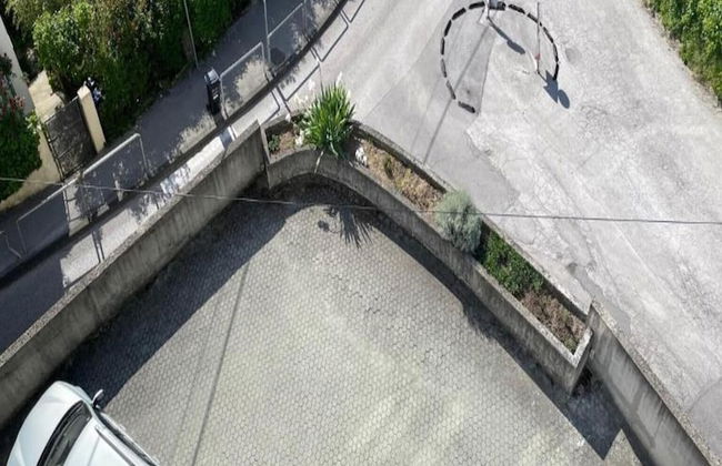 Modern & Charming - Free Private Parking - Foto 21