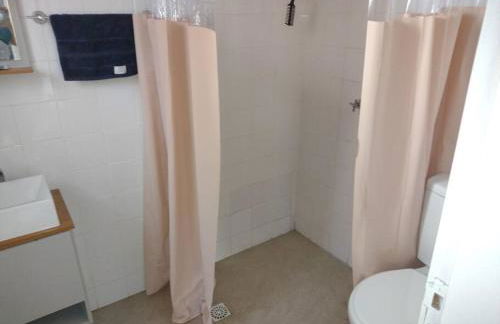 Casa perto a praia Guaecá 6 -10 pessoas - Foto 18