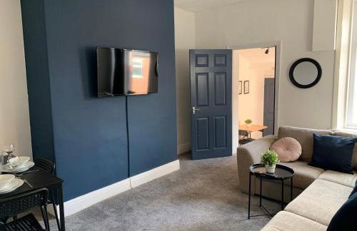 Windsor 4 - Spacious beautiful 4 bdrm maisonette nr Ncle free wifi free parking - Foto 15