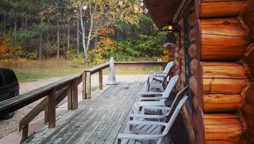 Superb Log Cabin Rental for Groups near Munising and Pictured Rocks National Lakeshore, Michigan - Foto 3