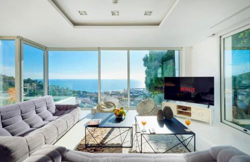 Villa in Sitges with Pool, Jacuzzi, BBQ, View, AC, 12Pax - Foto 49