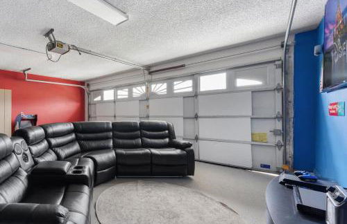 New Listing Pool and Game Room 4BR - Foto 18