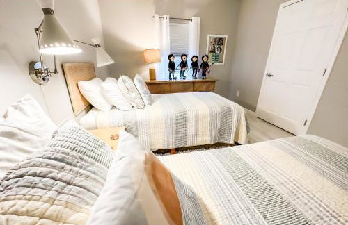 Lakefront 5 Bedroom Vacation Home - Sleeps 12! - Foto 18