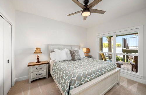 Lakefront LUXE | Pool, Spa, Jet Ski at Happy Place - Foto 35