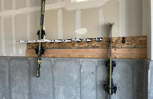 NEW Luxury Home super comfy By Snowbasin & Pow Mow - Foto 54