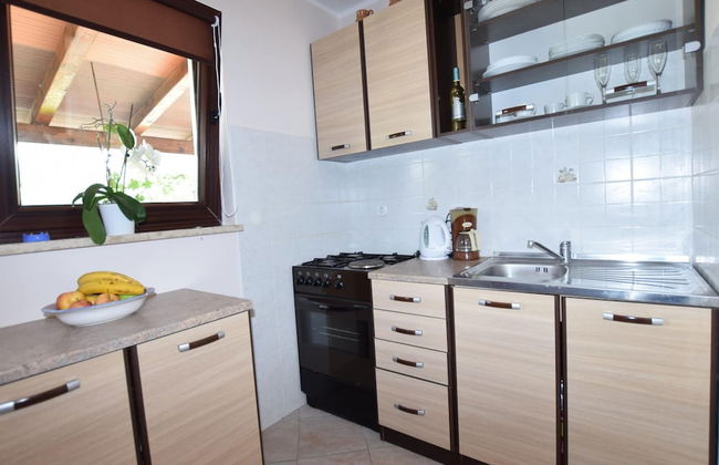 Lovable Apartment, Pool With Deckchairs, Fenced Garden With Grill, Wifi and Airco - Foto 5