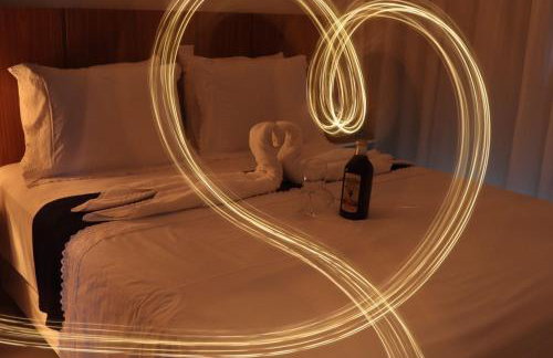 Magnífico APARTAMENTO de Charme - 3 quartos AR CONDICIONADOS SPLIT - Beira Mar, 2 banheiros, 2 Vagas Garagem, 4 Varandas, 2 Elevadores, Redes para Descanso, Wi-Fi, Air Fryer, Disney Plus, HBO Max, Cadeiras de Praia e Caixa Térmica - Photo 48