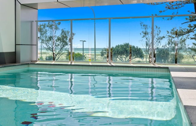 Luxury Beachfront Stay in Kirra - Photo 26