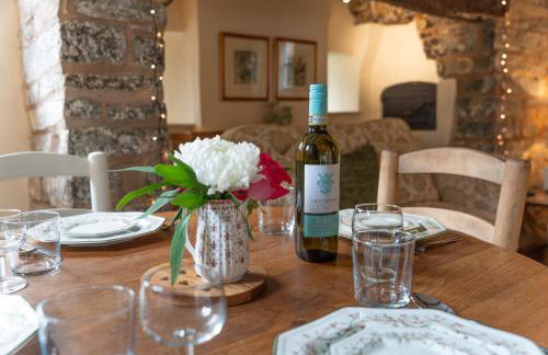 Corner Cottage - Photo 13