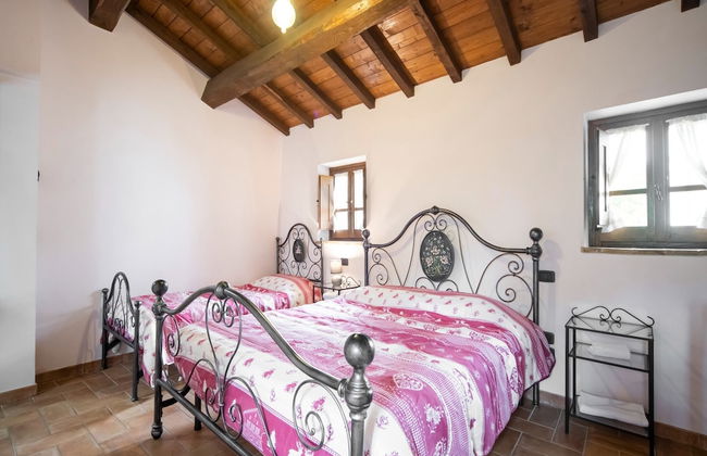 Apartment on Beautiful Estate With Pool Near the Art - Foto 8