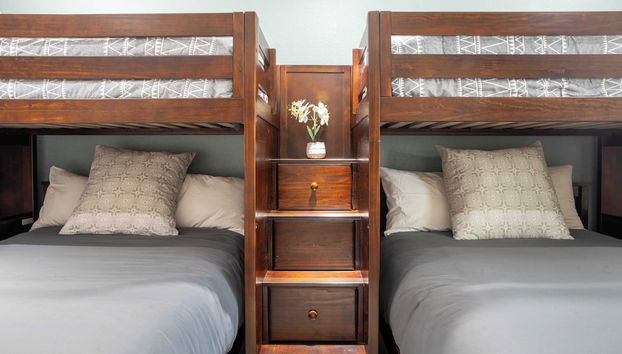 Lamar Suites by Avantstay 2 Homes w/ Shared Pool - Foto 5, Habitación