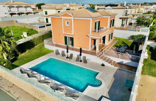 Villa Rosa - with private pool - Photo 1