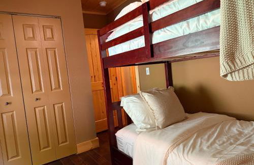 Tree Top Mountain Lodge - Photo 45