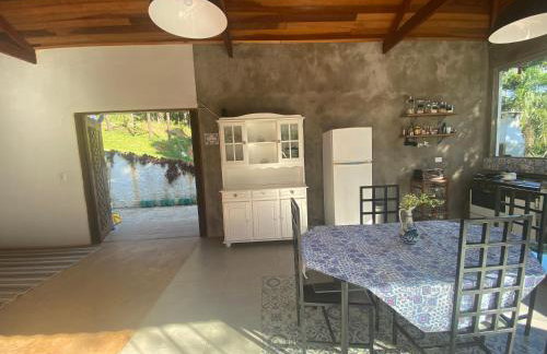 Casa de campo com muito verde e paz, 2 quartos, Wi-Fi, churrasqueira, deck, trilha - Foto 41