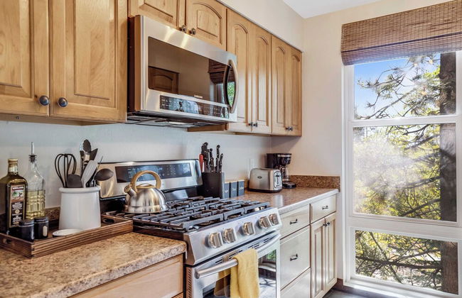 Pinegrove by Avantstay Beautiful Villas Condo Just Outside Tahoe City! - Foto 5