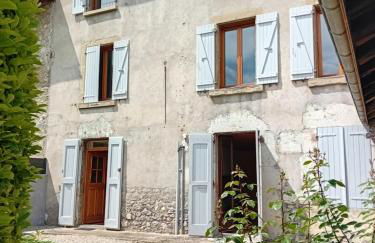 Appart 65m2 avec 2 chambres dans ferme rénovée - Parking gratuit - Grande vue montagnes - Foto 9